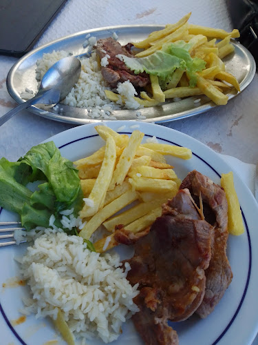 Opinii despre Alto da Estrada în Rio Meão - Gastronomia e hotelaria