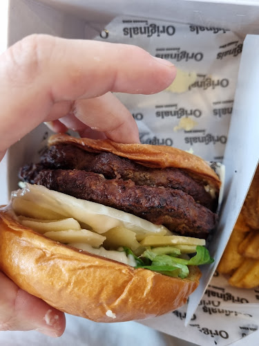 R. Sérgio Malpique 2, 2810-500 Almada