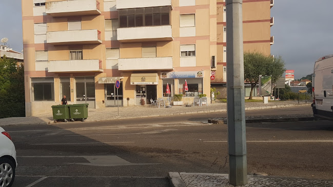 Av. Bernardo Santareno, 2005-177 Santarém