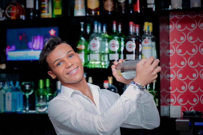 Comentarii opinii despre The Lingerie Restaurant