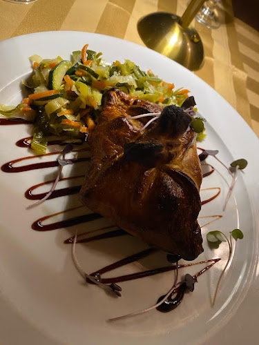 Largo da Praça Velha 17, 4700-439 Braga