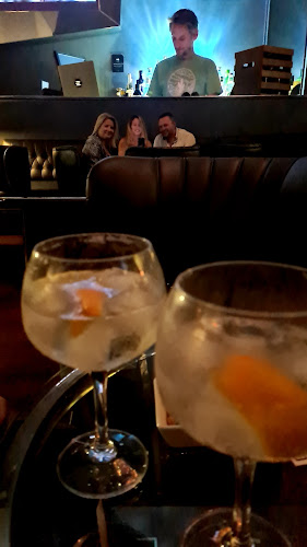 The Gin House - Gastronomia e hotelaria