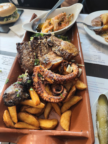 Cais da Tosca - Gastronomia e hotelaria