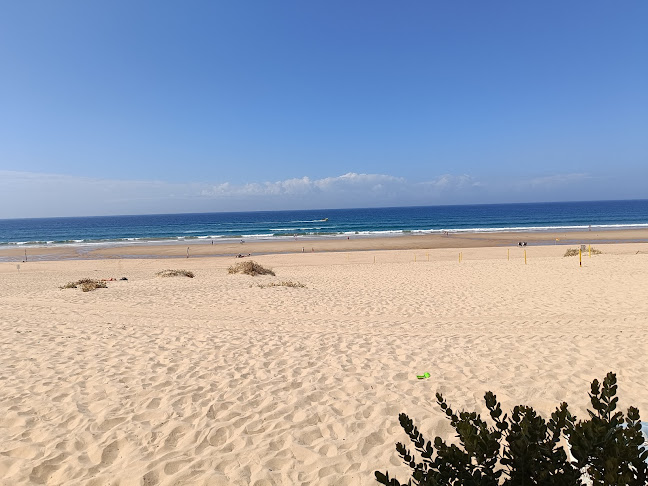 Av. 1 de Maio Lote C 105, 2825-393 Costa da Caparica