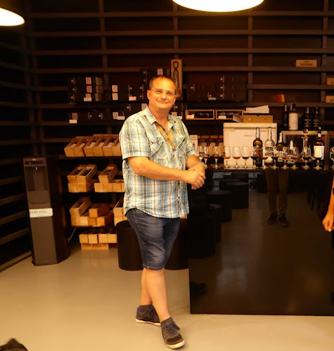 Av. de Ramos Pinto 276, 4400-261 Vila Nova de Gaia