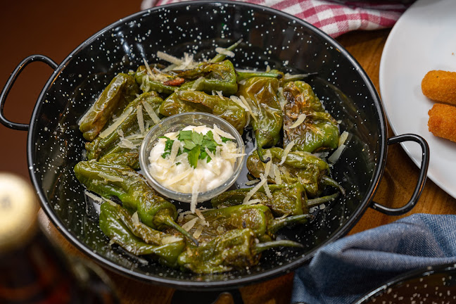 Comentarii opinii despre Cheers Sports Bar & Restaurant