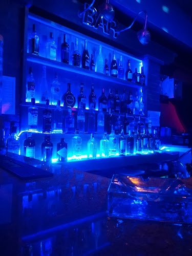 Opinii despre Coyote bar strip în Faro - Gastronomia e hotelaria