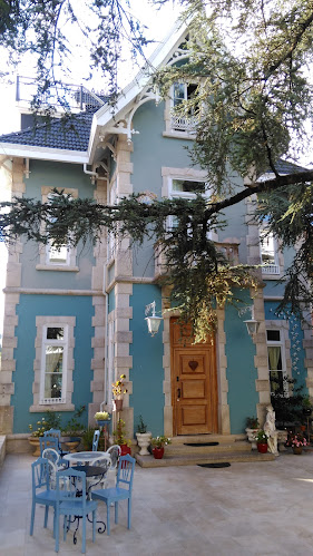 Av. Dr. Miguel Bombarda 6, 2710-590 Sintra