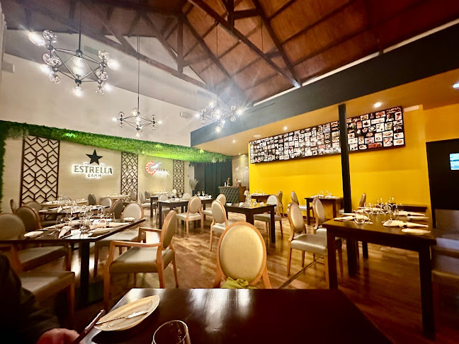 R. do Castelo 7 and 8, 8000-243 Faro