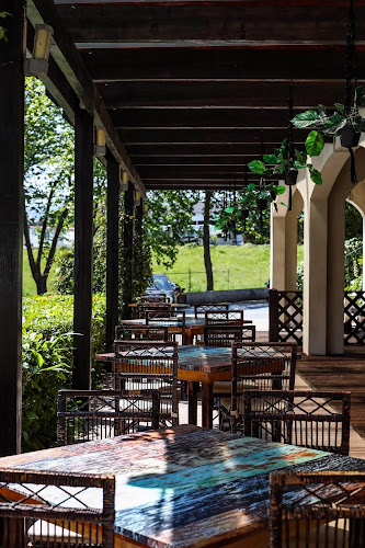 Restaurante Alcazar Phone number