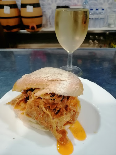 Av. António Domingues dos Santos 211, 4460-282 Sra. da Hora