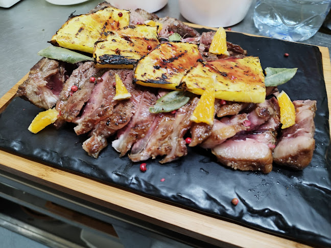 Largo do Espírito Santo 3, 6000-105 Castelo Branco