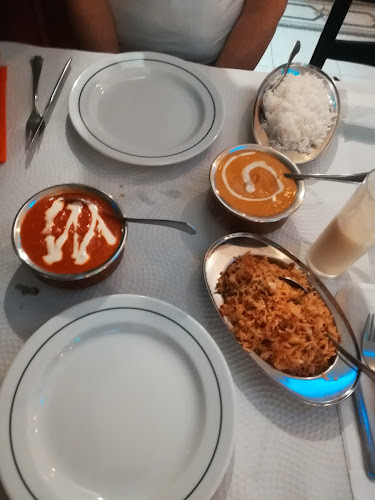 Charminar Indian Tandoori Restaurant - Gastronomia e hotelaria