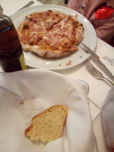 O Ti Miguel Restaurante e Pizzaria - Gastronomia e hotelaria