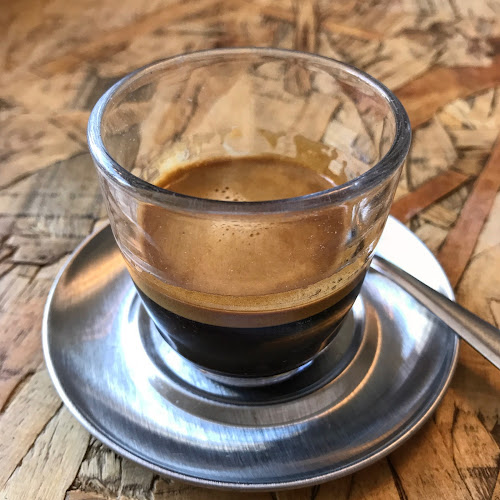 Av. de Camilo 325, 4300-096 Porto