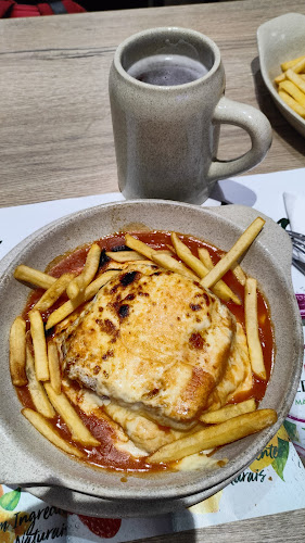 Casa das Francesinhas Pingarelho - Snack-Bar - Gastronomia e hotelaria