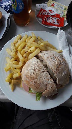 Pastelaria Cafeteria Madeira - Gastronomia e hotelaria
