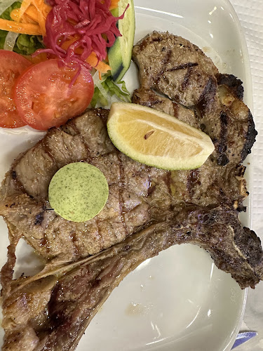 Av. Gen. Humberto Delgado 9, 2825-280 Costa da Caparica