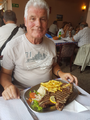 Rotunda dos Pastorinhos 26, 2495-413 Fátima