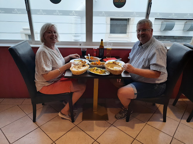 Indian Night's - Gastronomia e hotelaria