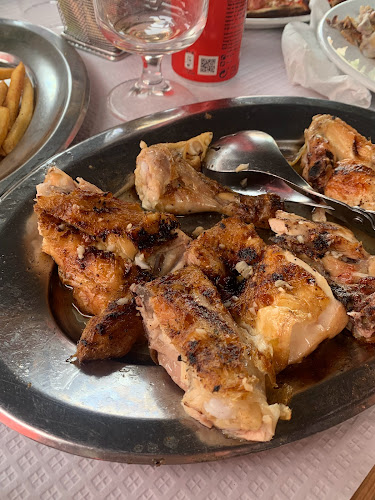 Roberto`s Chicken piri-piri - Gastronomia e hotelaria