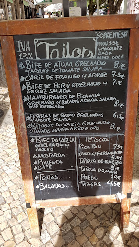 R. Prof. João Barreira 13, 1600-615 Lisboa