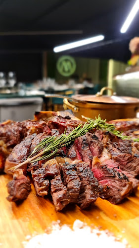 R. Pereiras 19, 4805-534 Sande (São Martinho)