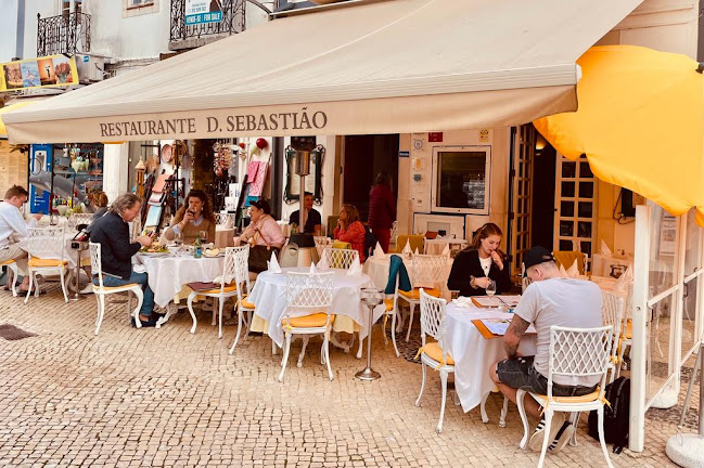 R. 25 de Abril 20-22, 8600-763 Lagos