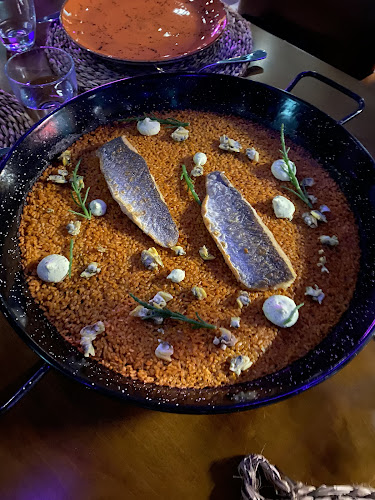 Av. António Veiga, 4740-405 Fão