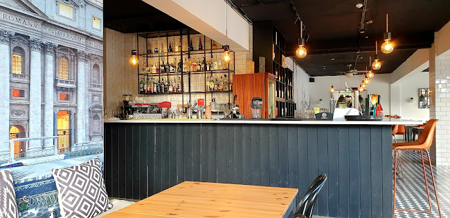 Av. 5 de Outubro 206, 8135-101 Almancil