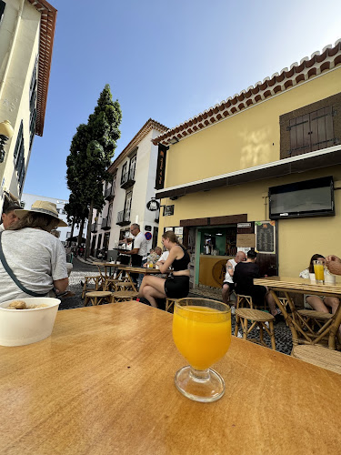 Rei da Poncha - Gastronomia e hotelaria