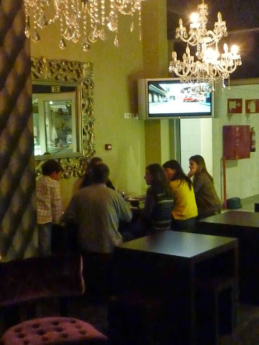 Mercado, Av. Alfredo da Silva, Largo 1º de Maio 24, 2830-301 Barreiro