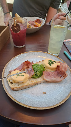 LEA - Food & Drinks - Gastronomia e hotelaria