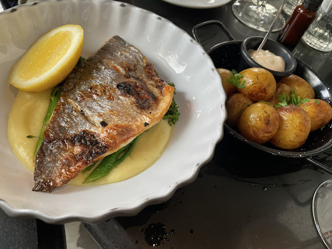 Oyster & Margarita - Gastronomia e hotelaria