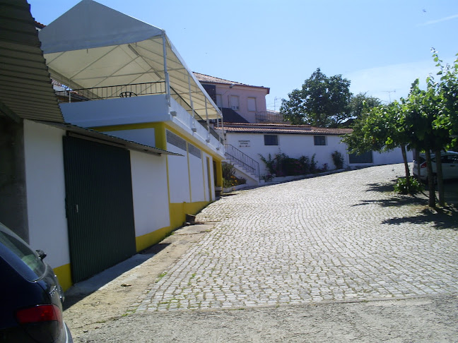 Rua Monsenhor Raul Mira 78, 3050-282 Luso