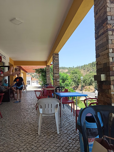 Opinii despre Bar Do Mercado în Pedrógão Pequeno - Gastronomia e hotelaria