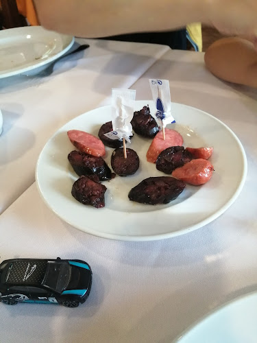 Restaurante Cova Barro Lda - Gastronomia e hotelaria