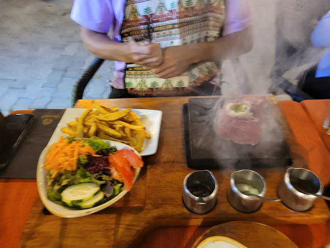 107, R. do Gorgulho 2, Funchal