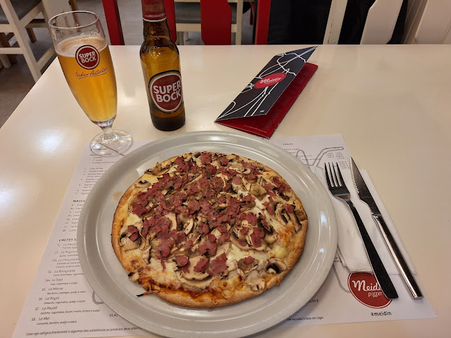 R. de Santa Catarina 949, 4000-446 Porto