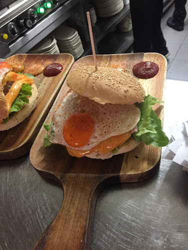 Opinii despre Ritz cafe în Póvoa de Varzim - Gastronomia e hotelaria