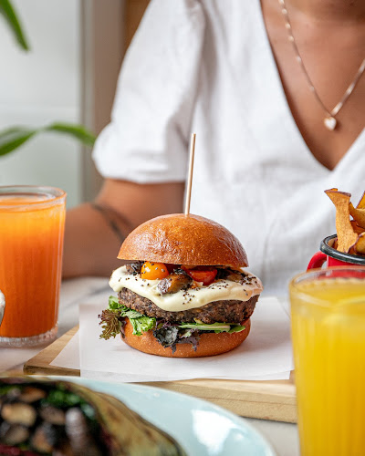 Comentarii opinii despre Manjerica