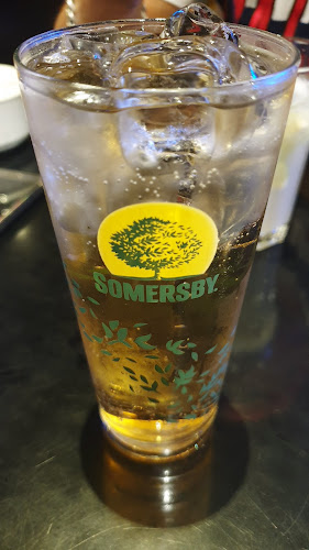 NewGlass Lounge Bar - Gastronomia e hotelaria