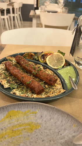 Opinii despre The Curry Leaf în Lagos - Gastronomia e hotelaria