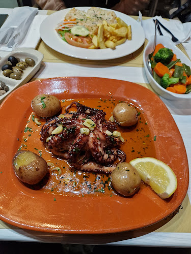 R. Dos Murcas 11 A 13, São Martinho, 9000-059 Funchal