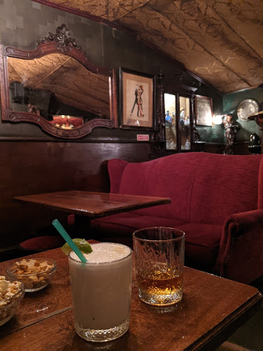 Foxtrot - Gastronomia e hotelaria