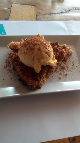 Via do Castelo do Queijo 395, 4100-429 Porto