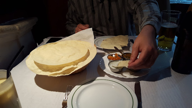 Indian Night's - Gastronomia e hotelaria