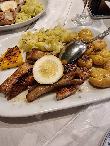 Opinii despre Adega Restaurante De Victor E Paulo, Lda în Fafe - Gastronomia e hotelaria