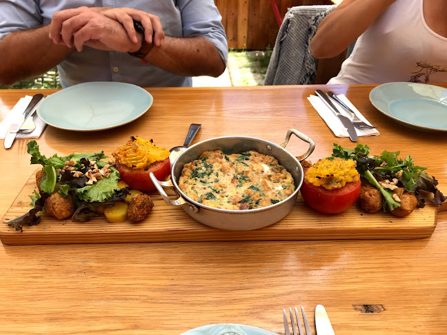 Espiga - Galeria De Arte e Bar - Gastronomia e hotelaria