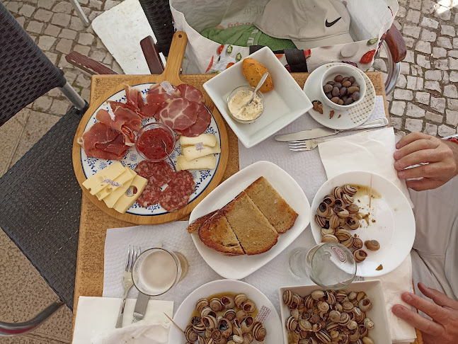 Cais de Santa Luzia Bar & Café - Santa Luzia